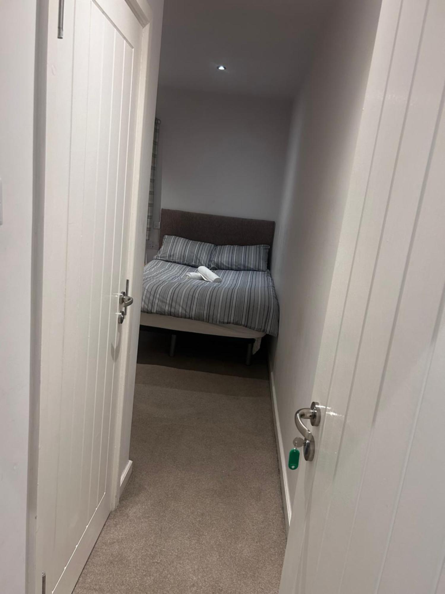 Seafords Guest House Stoke-on-Trent エクステリア 写真