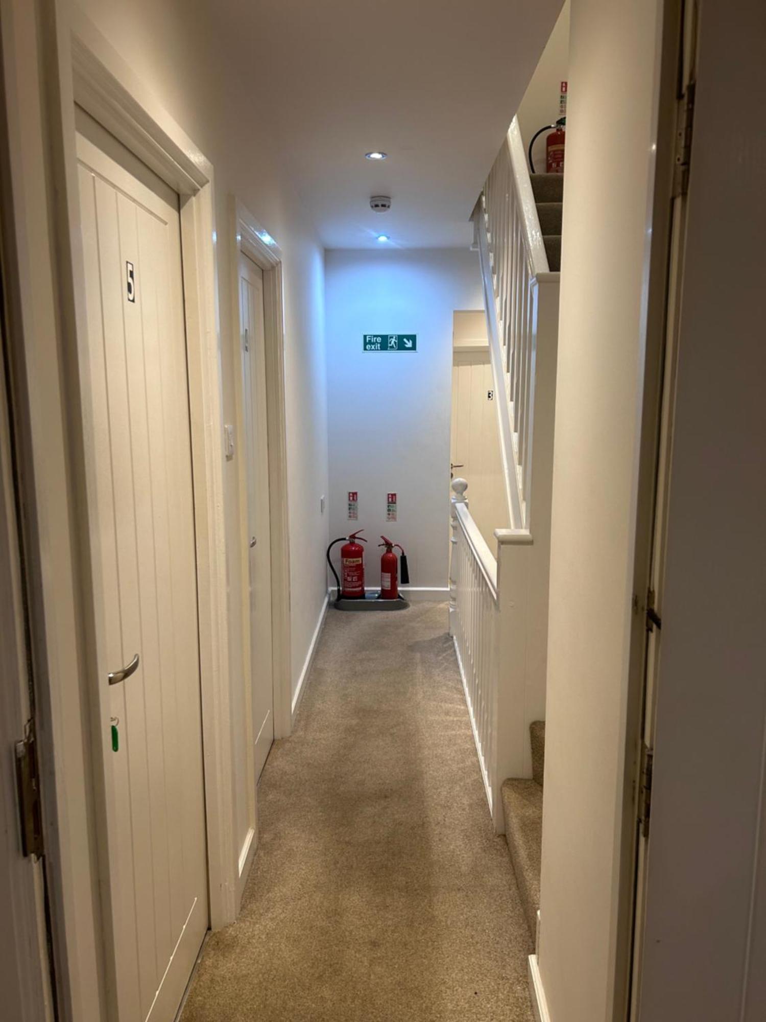 Seafords Guest House Stoke-on-Trent エクステリア 写真